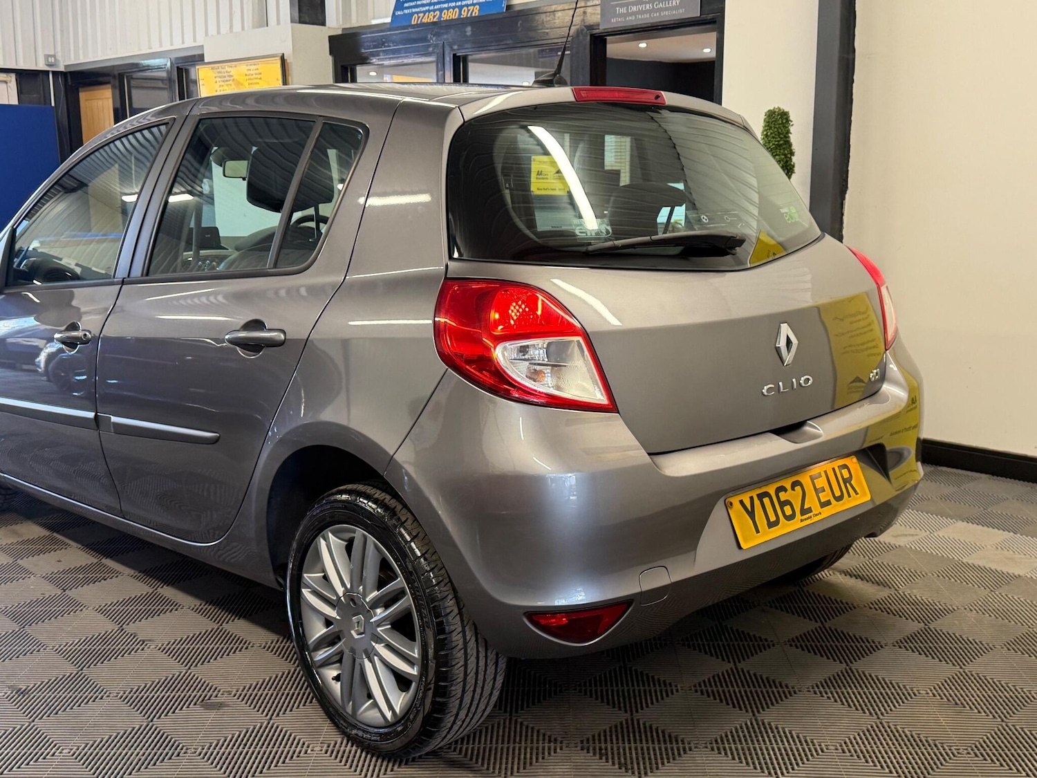 Used Renault Clio 2012 for sale - 78148208: Photo 17