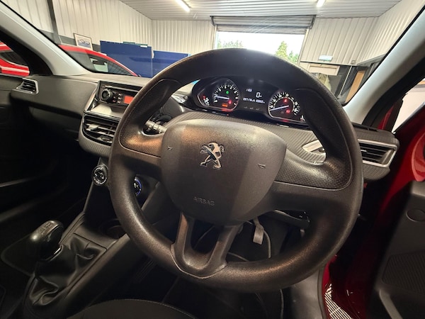 Used Peugeot 208 2016 for sale - 76294473: Photo 7
