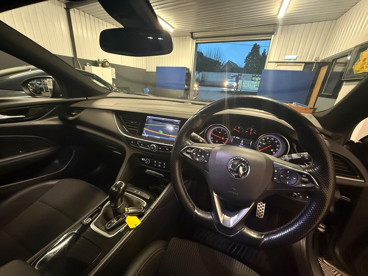 Used Vauxhall Insignia 2018 for sale - 77291475: Photo 6