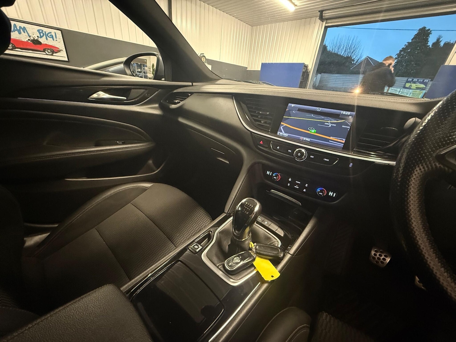 Used Vauxhall Insignia 2018 for sale - 77291475: Photo 8