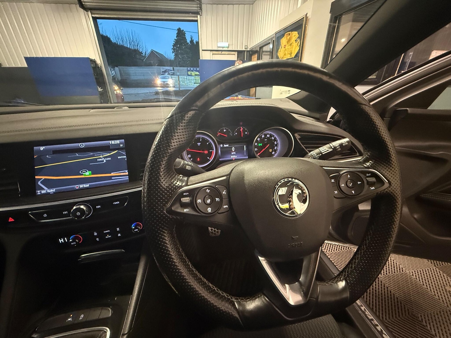 Used Vauxhall Insignia 2018 for sale - 77291475: Photo 9