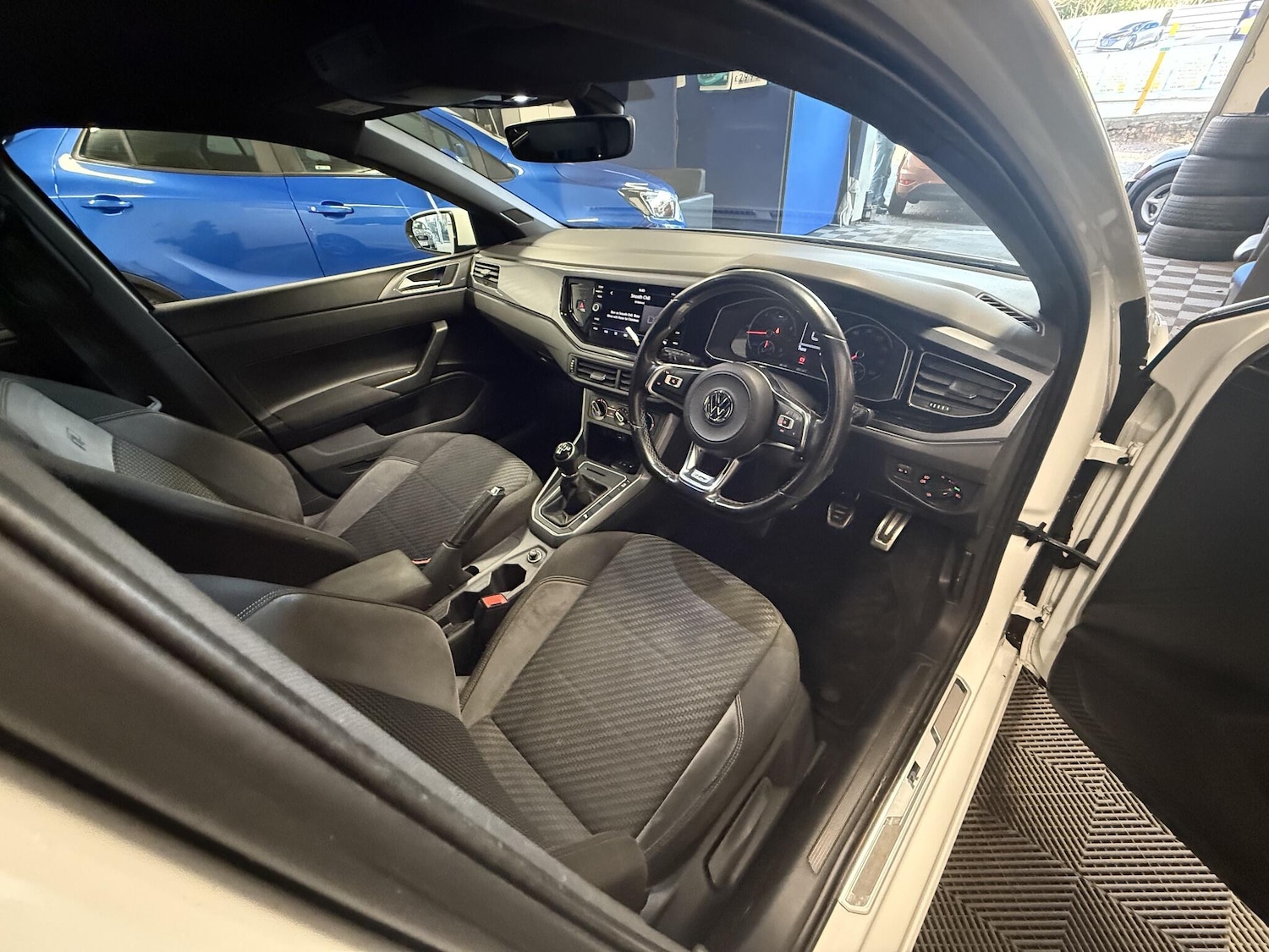 Used Volkswagen Polo 2018 for sale - 76936297: Photo 4