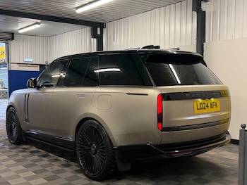 Used Land Rover Range Rover 2024 for sale - 77215358: Photo
