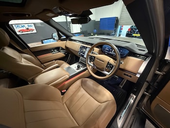 Used Land Rover Range Rover 2024 for sale - 77215358: Photo