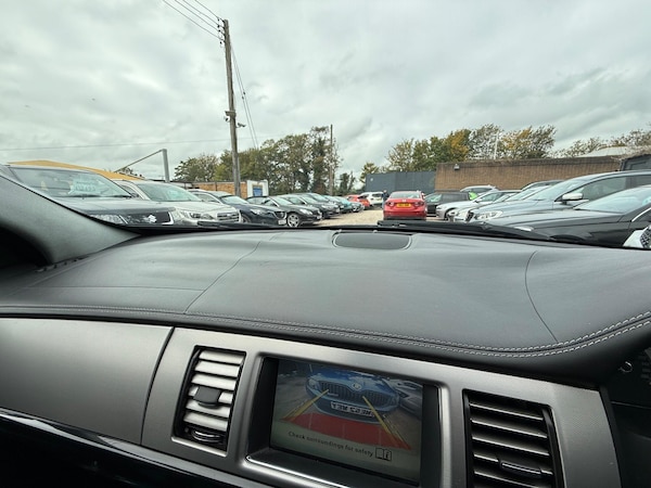 Used Jaguar XF 2010 for sale - 76269623: Photo 12