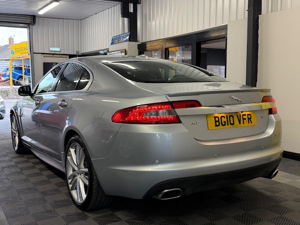 Used Jaguar XF 2010 for sale - 76269623: Photo 2