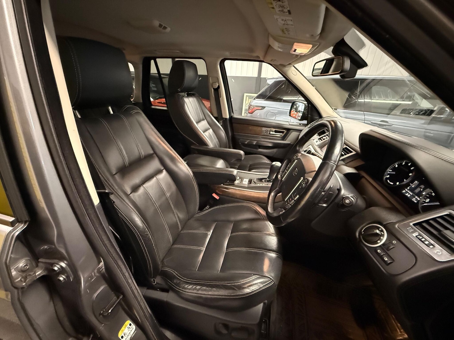 Used Land Rover Range Rover Sport 2009 for sale - 76990032: Photo 6