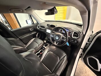 Used Jeep Renegade 2015 for sale - 77683555: Photo