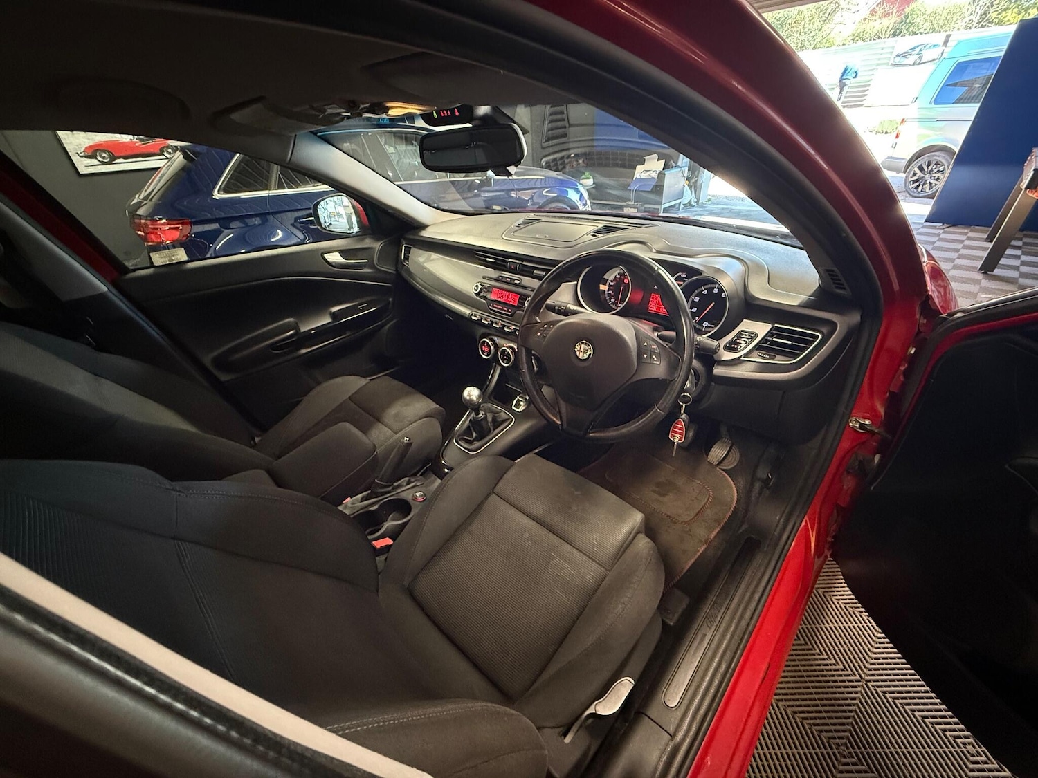 Used Alfa Romeo Giulietta 2012 for sale - 78148202: Photo 4