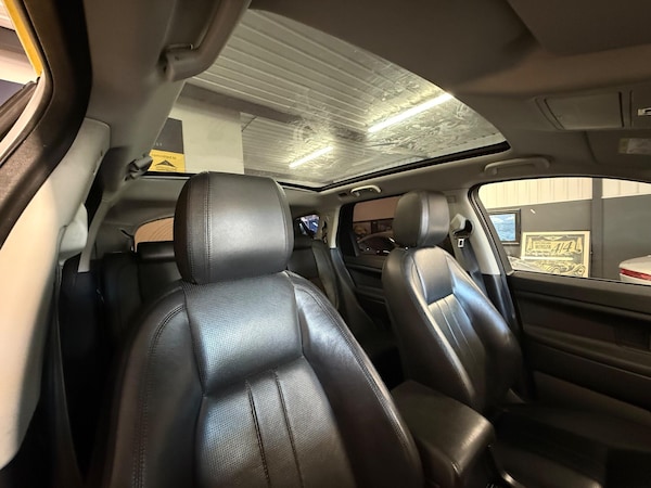 Used Land Rover Discovery Sport 2016 for sale - 76327200: Photo 11