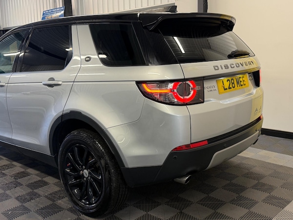 Used Land Rover Discovery Sport 2016 for sale - 76327200: Photo 17