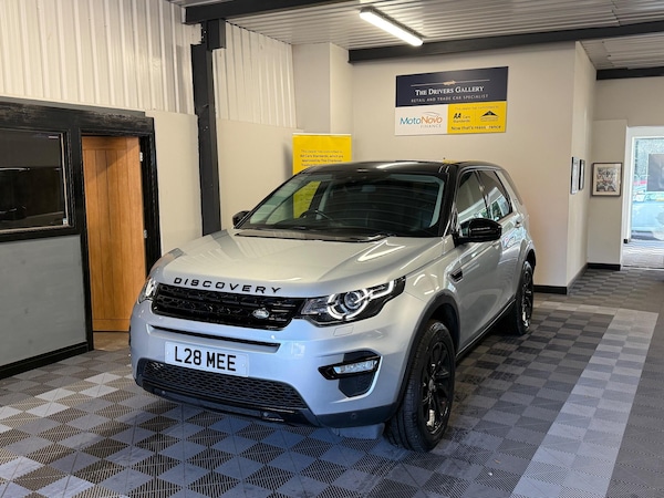 Used Land Rover Discovery Sport 2016 for sale - 76327200: Photo 1