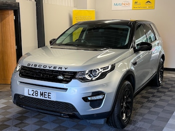 Used Land Rover Discovery Sport 2016 for sale - 76327200: Photo 2