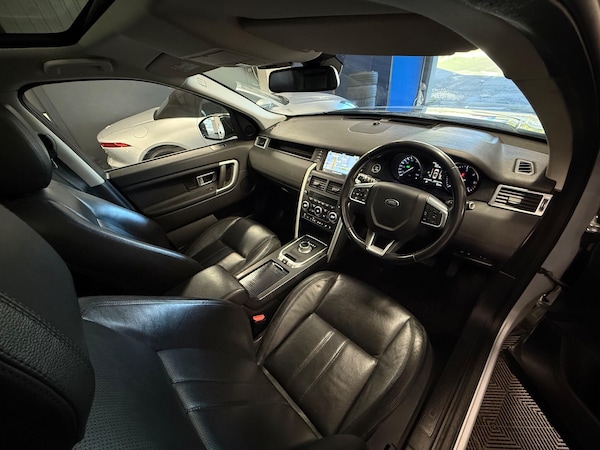 Used Land Rover Discovery Sport 2016 for sale - 76327200: Photo 4