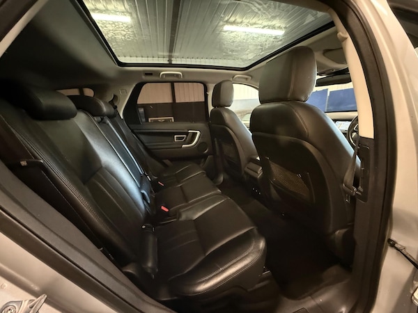 Used Land Rover Discovery Sport 2016 for sale - 76327200: Photo 9