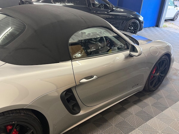Used Porsche 718 Boxster 2018 for sale - 73417421: Photo 17
