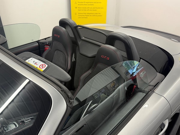 Used Porsche 718 Boxster 2018 for sale - 73417421: Photo 24