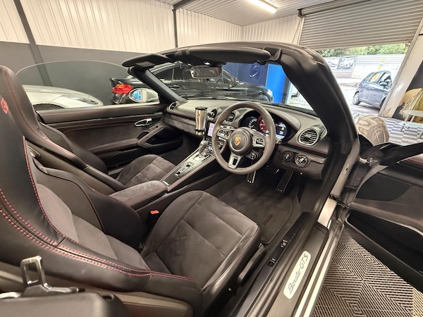 Used Porsche 718 Boxster 2018 for sale - 73417421: Photo 26