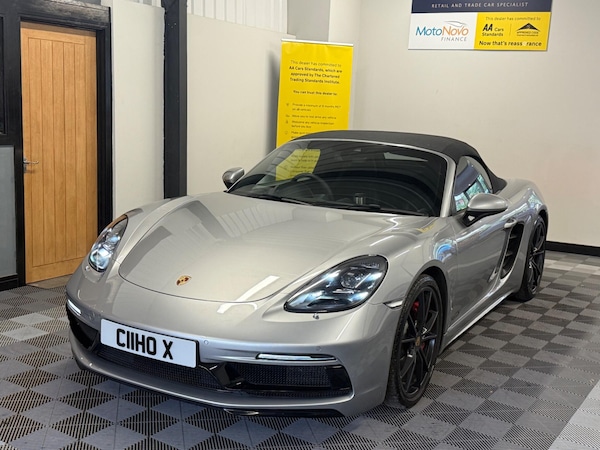 Used Porsche 718 Boxster 2018 for sale - 73417421: Photo 2