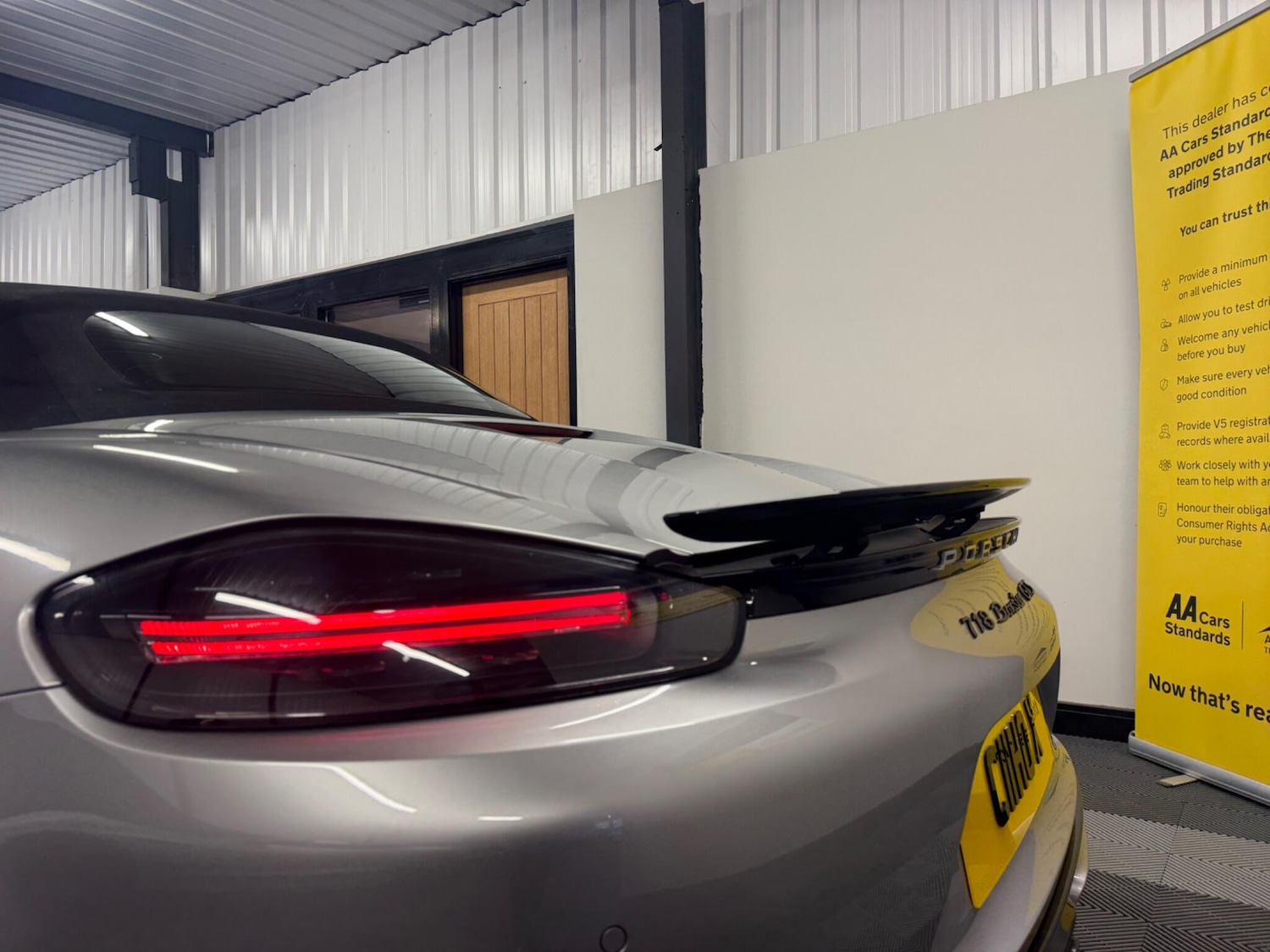 Used Porsche 718 Boxster 2018 for sale - 73417421: Photo 43