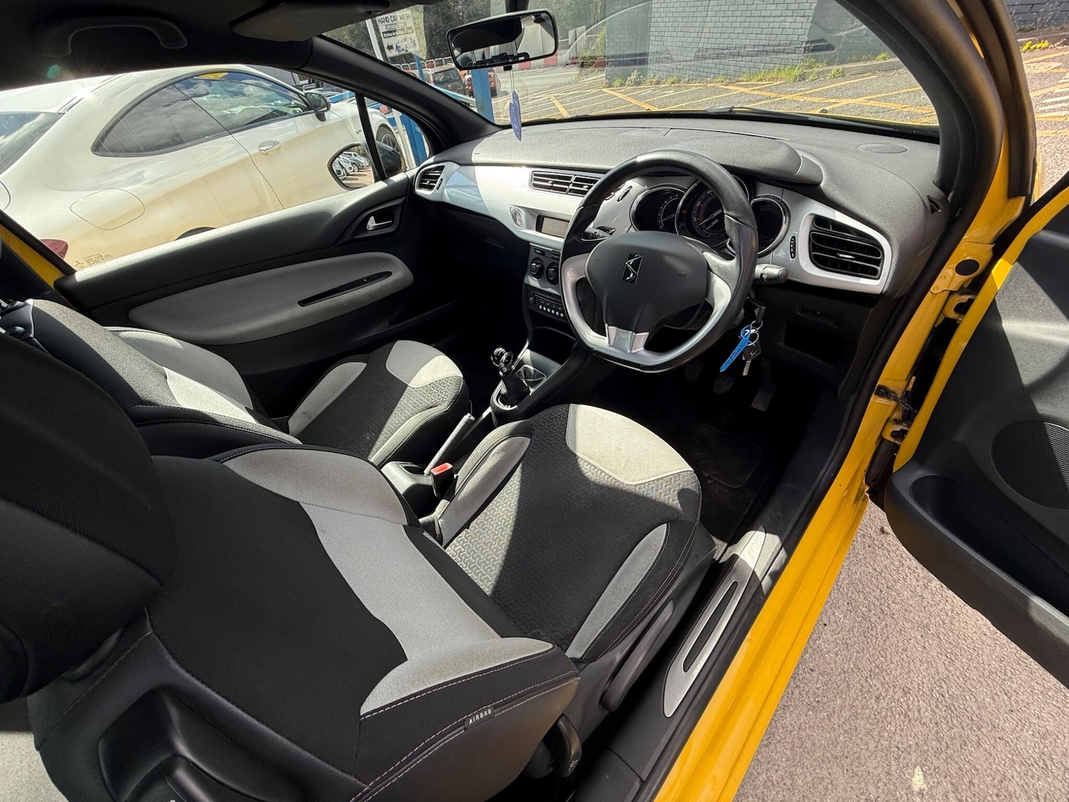 Used Citroen DS3 2014 for sale - 78087015: Photo 18