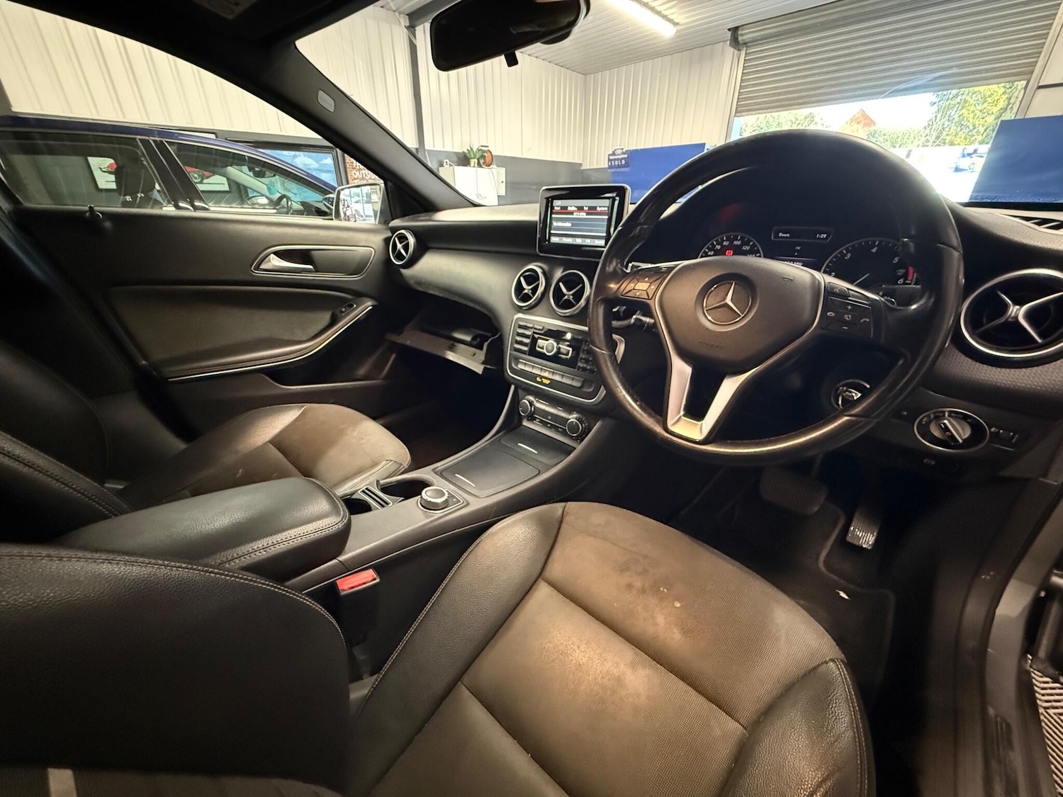 Used Mercedes-Benz A-Class 2015 for sale - 77559951: Photo 16