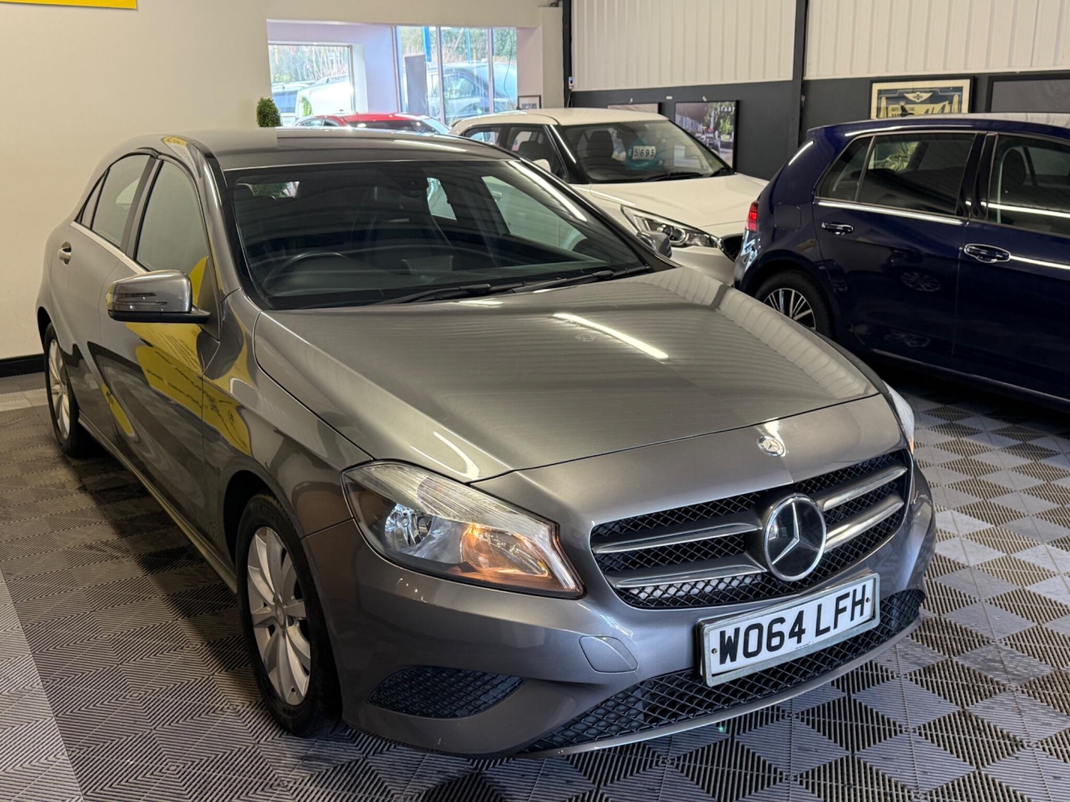 Used Mercedes-Benz A-Class 2015 for sale - 77559951: Photo 5