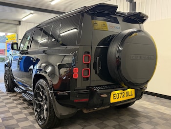 Used Land Rover Defender 110 2022 for sale - 76326006: Photo