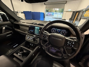 Used Land Rover Defender 110 2022 for sale - 76326006: Photo