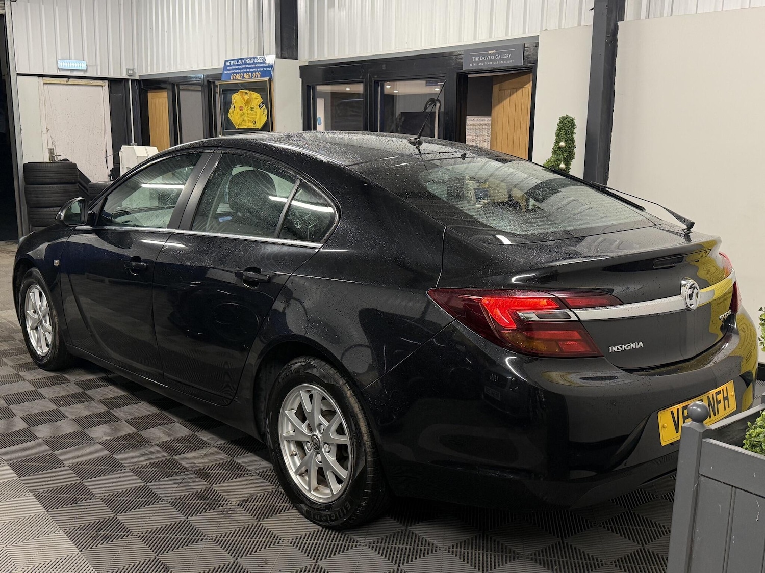 Used Vauxhall Insignia 2015 for sale - 76727993: Photo 3