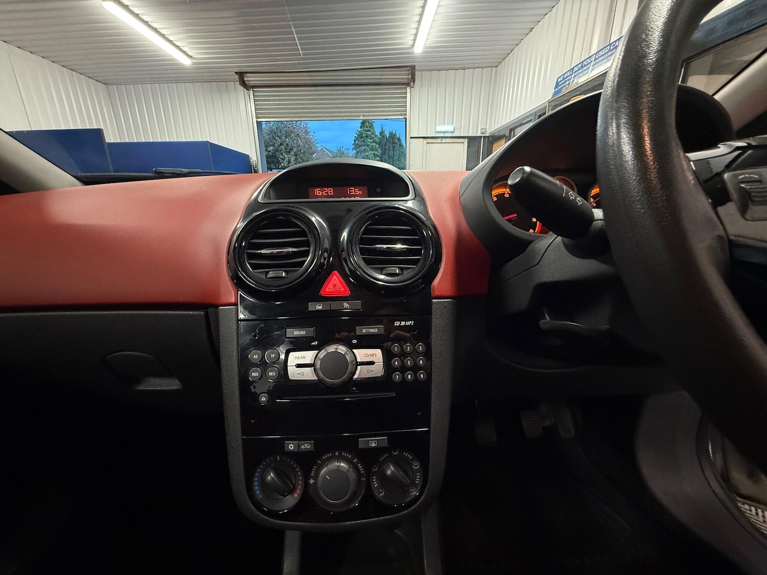 Used Vauxhall Corsa 2007 for sale - 76485047: Photo 11