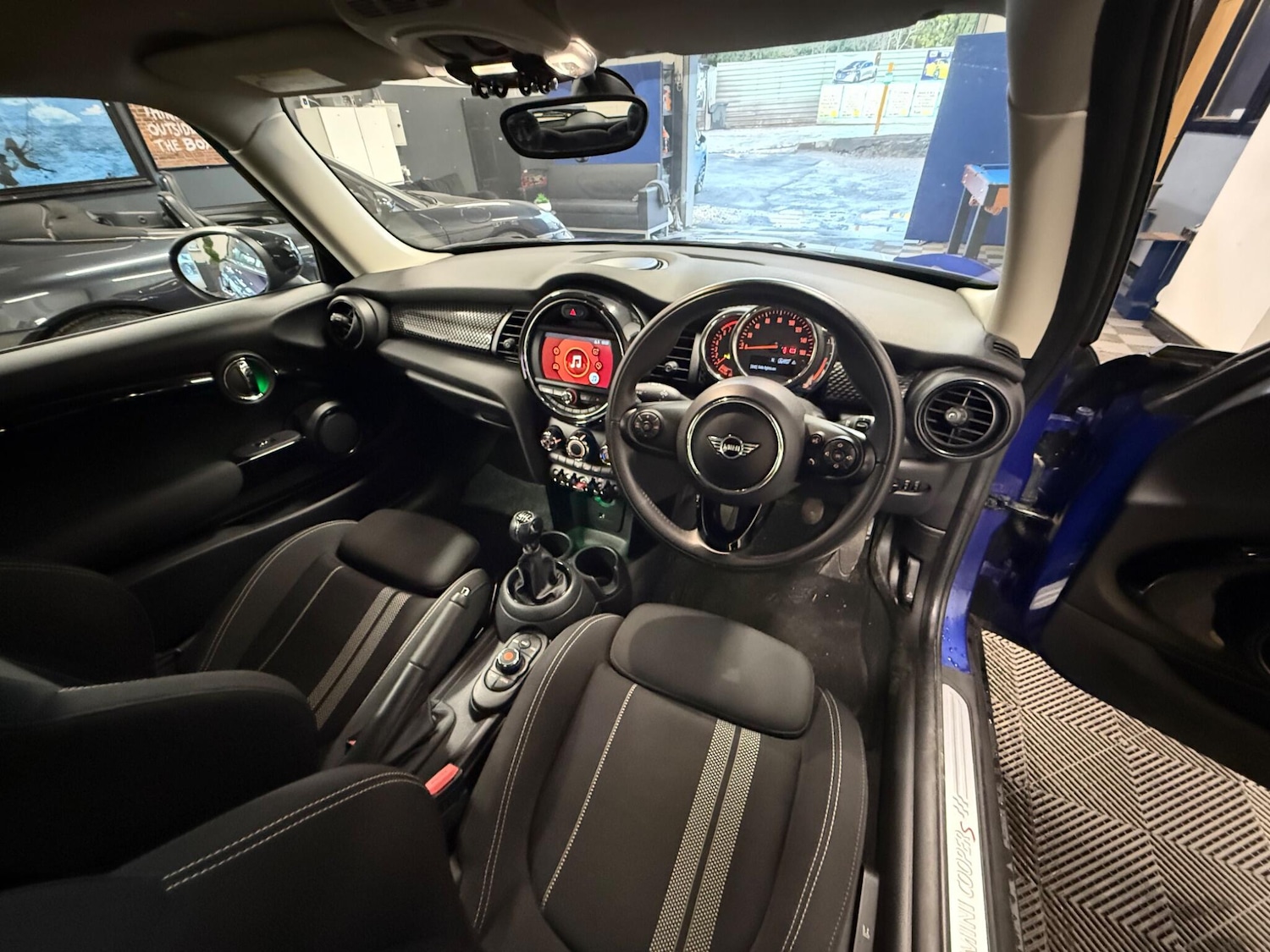 Used MINI Hatch 2019 for sale - 78047855: Photo 20