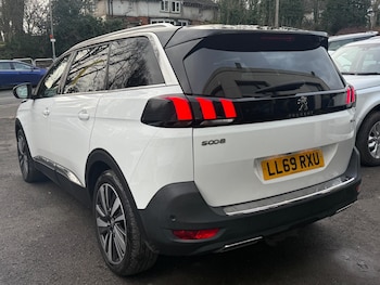 Used Peugeot 5008 2020 for sale - 77496587: Photo