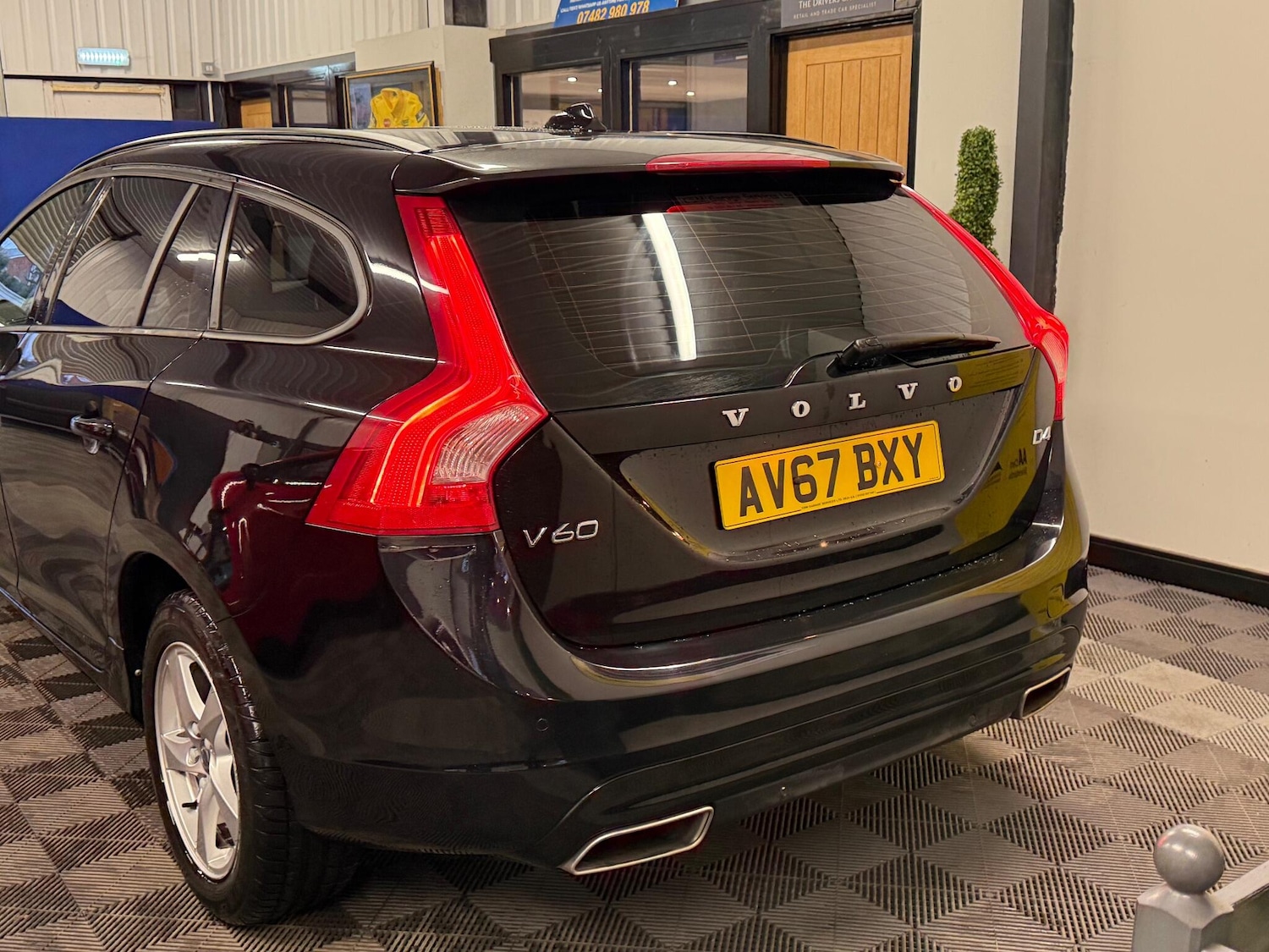 Used Volvo V60 for sale - 78136425: Photo 11