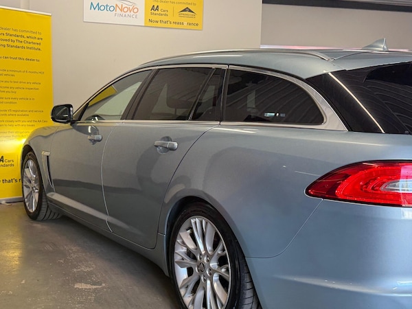 Used Jaguar XF 2013 for sale - 75415276: Photo 16