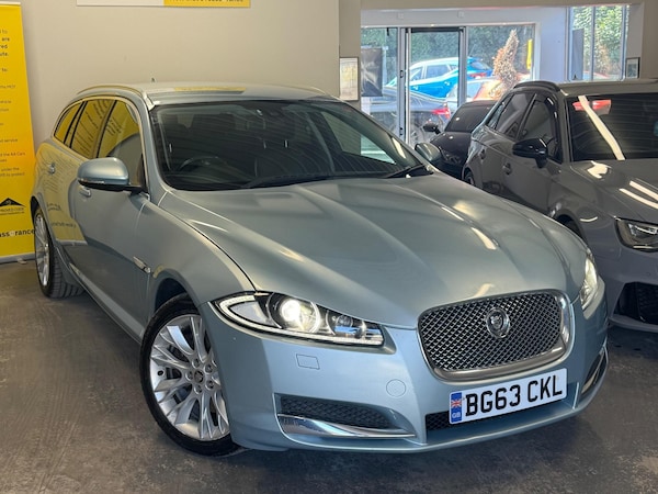 Used Jaguar XF 2013 for sale - 75415276: Photo 2