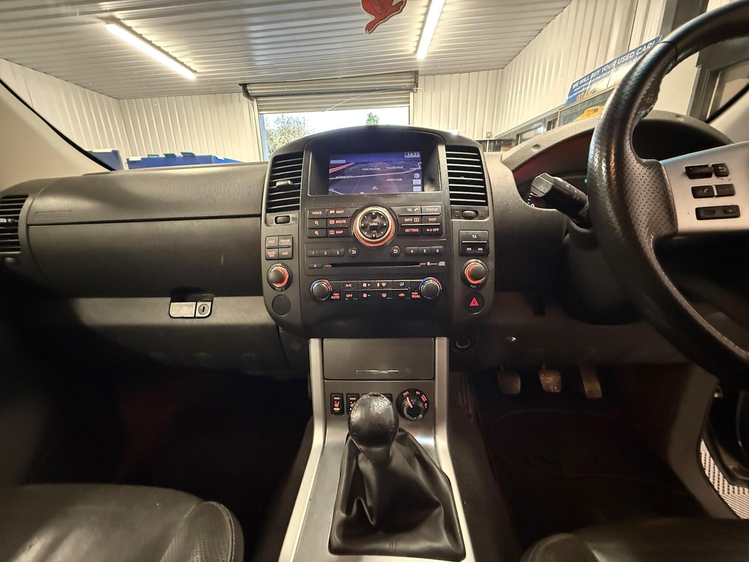 Used Nissan Navara 2012 for sale - 76607821: Photo 11