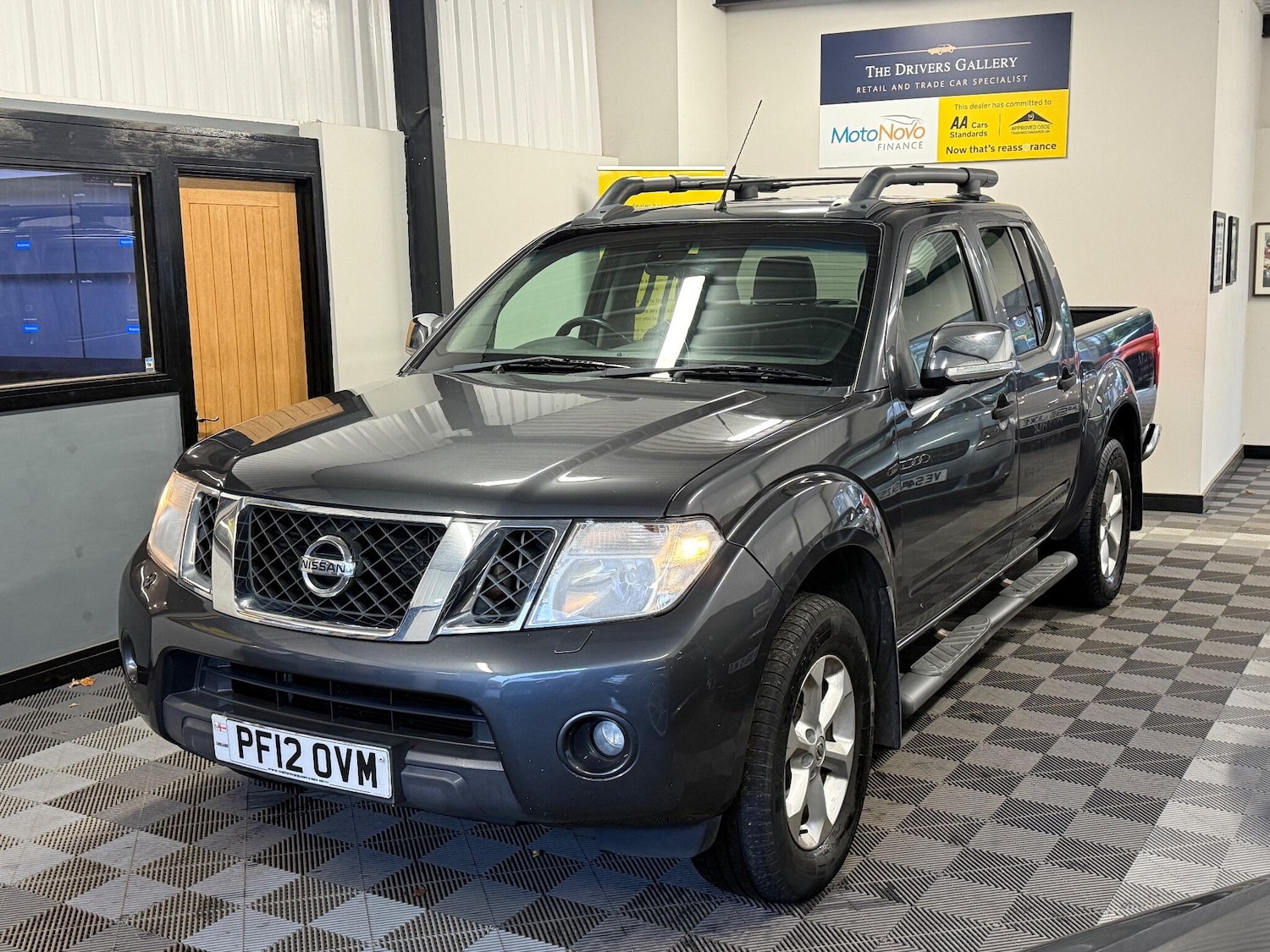 Used Nissan Navara 2012 for sale - 76607821: Photo 2