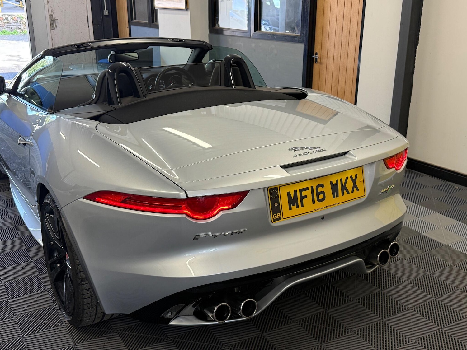 Used Jaguar F-Type 2016 for sale - 77029776: Photo 17