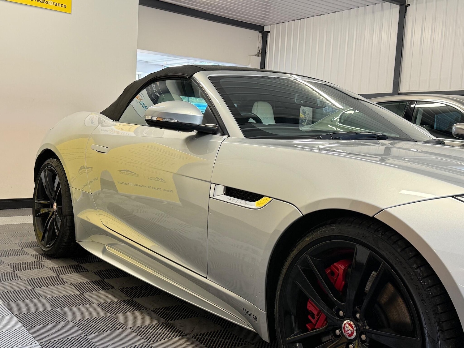 Used Jaguar F-Type 2016 for sale - 77029776: Photo 30