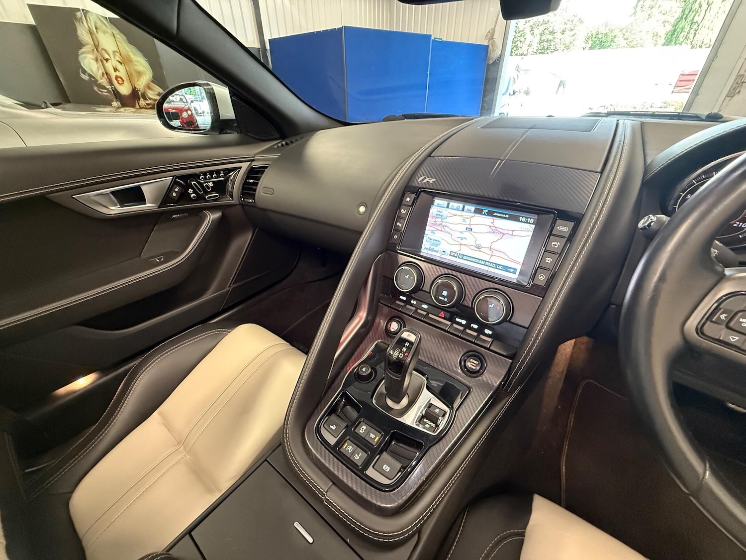 Used Jaguar F-Type 2016 for sale - 77029776: Photo 8