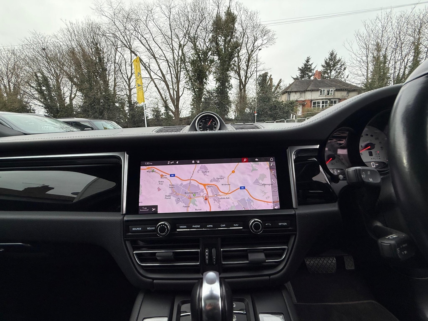 Used Porsche Macan 2020 for sale - 77291704: Photo 11