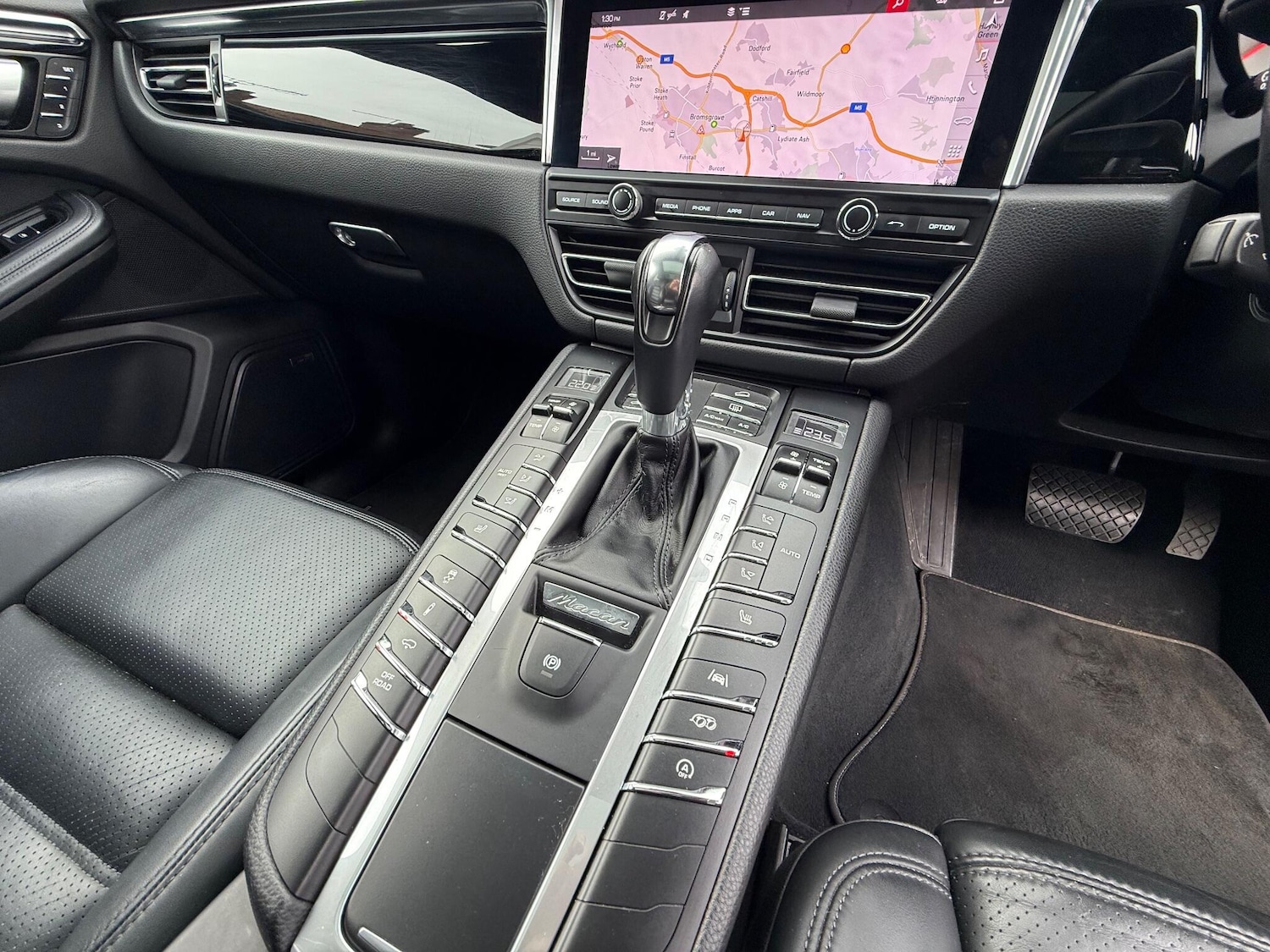 Used Porsche Macan 2020 for sale - 77291704: Photo 14