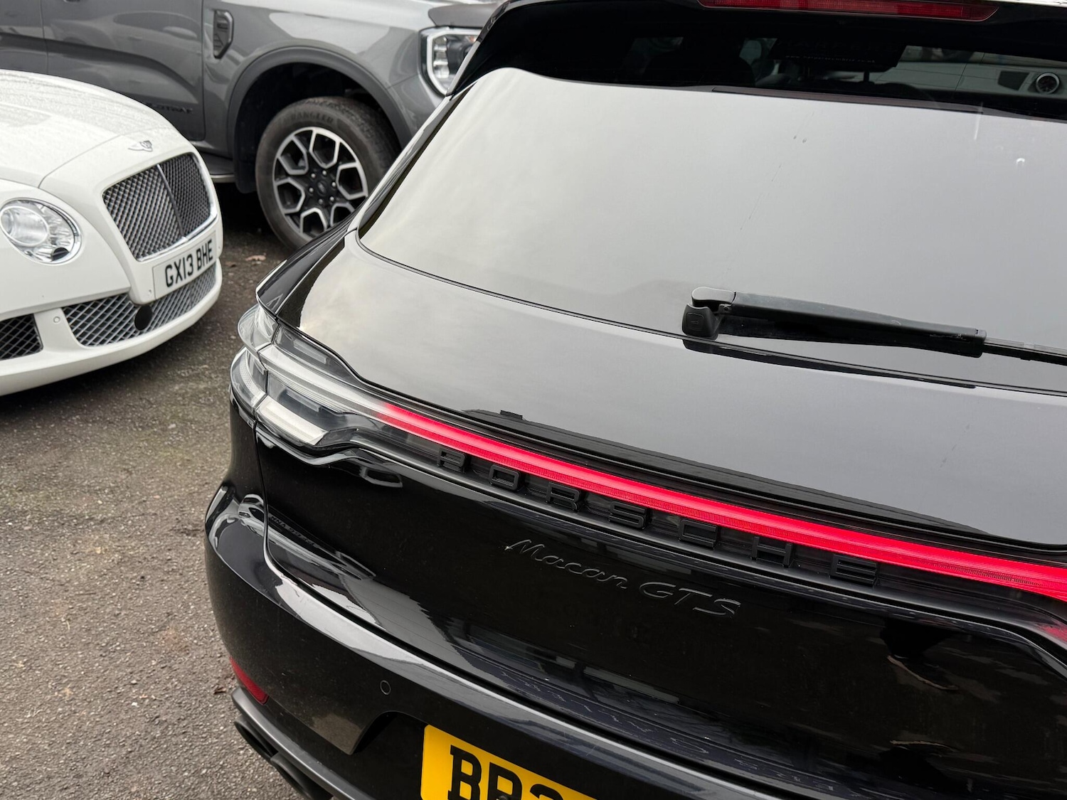 Used Porsche Macan 2020 for sale - 77291704: Photo 22