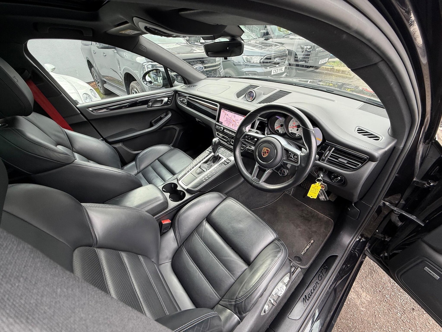 Used Porsche Macan 2020 for sale - 77291704: Photo 4