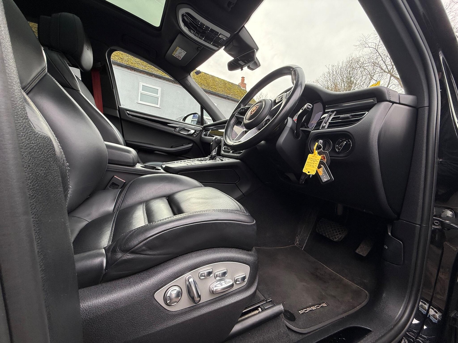 Used Porsche Macan 2020 for sale - 77291704: Photo 8