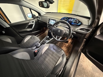 Used Peugeot 2008 2014 for sale - 75687287: Photo