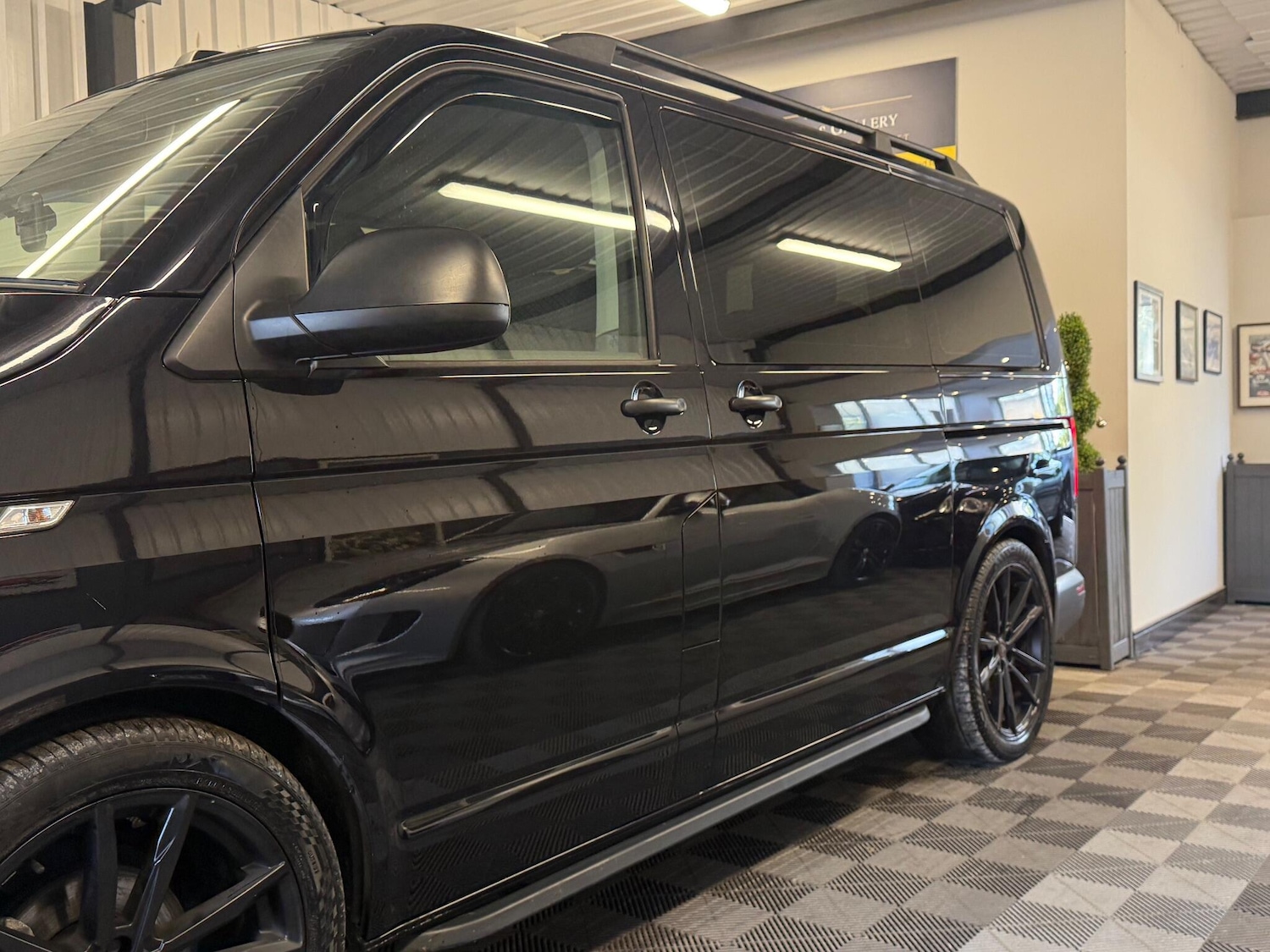 Used Volkswagen Transporter Shuttle 2020 for sale - 77550034: Photo 14