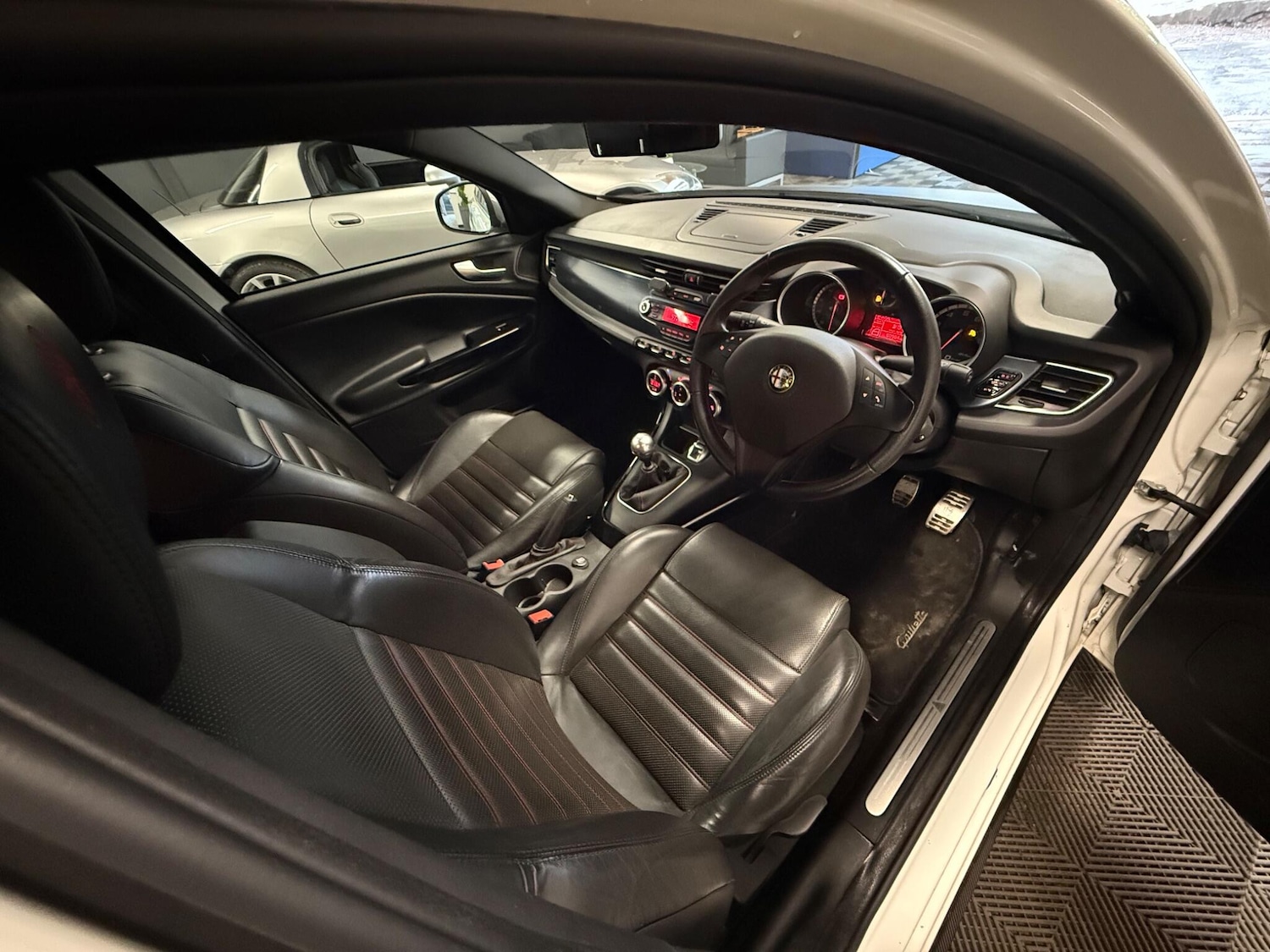 Used Alfa Romeo Giulietta 2013 for sale - 76850173: Photo 15