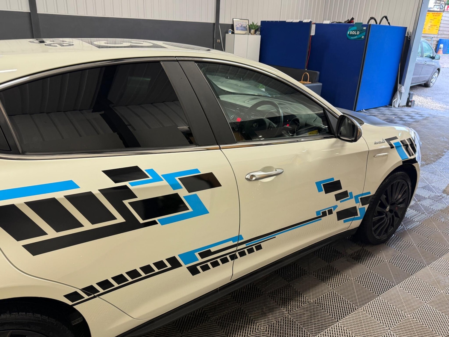 Used Alfa Romeo Giulietta 2013 for sale - 76850173: Photo 16